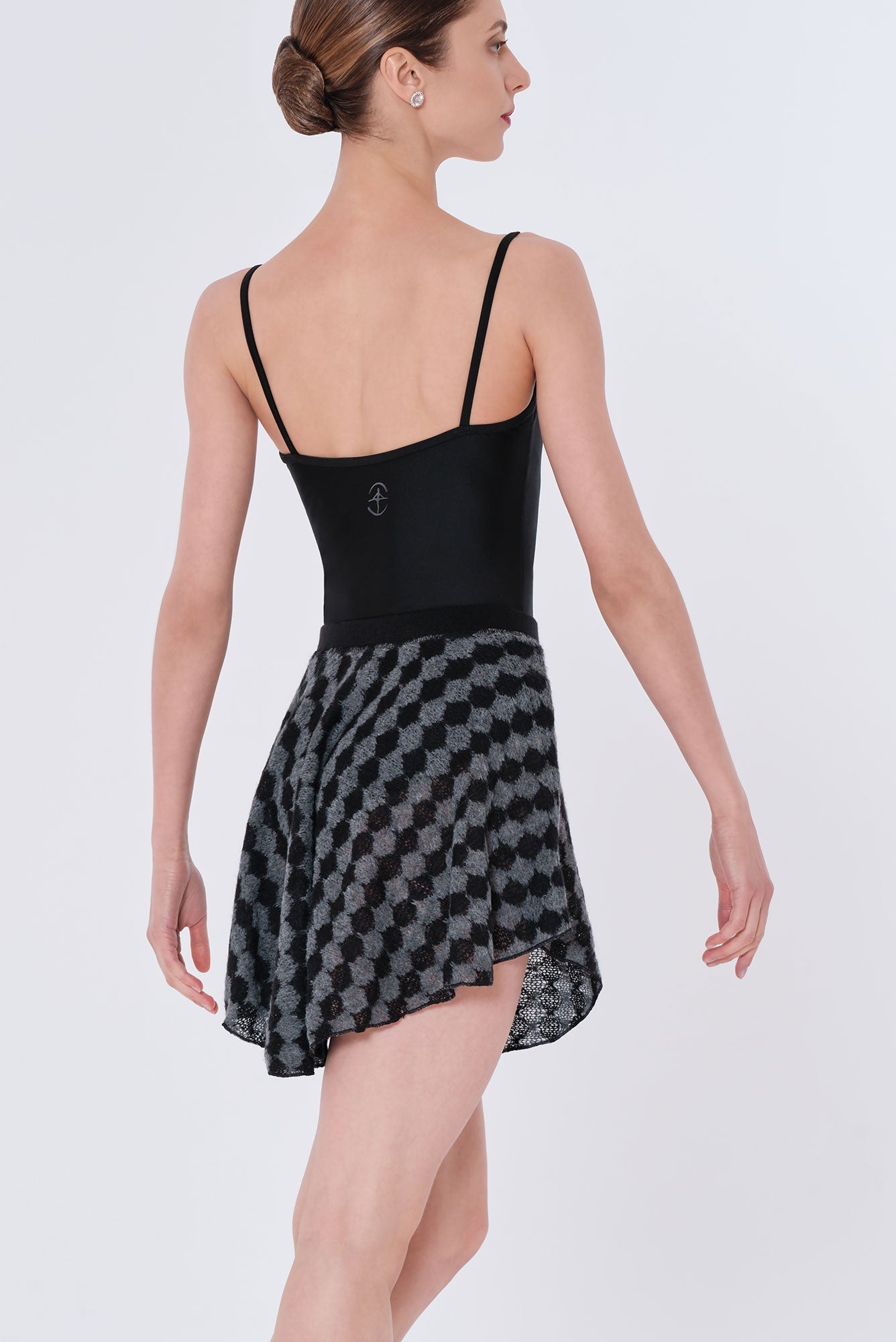 #couleur_black / dark grey