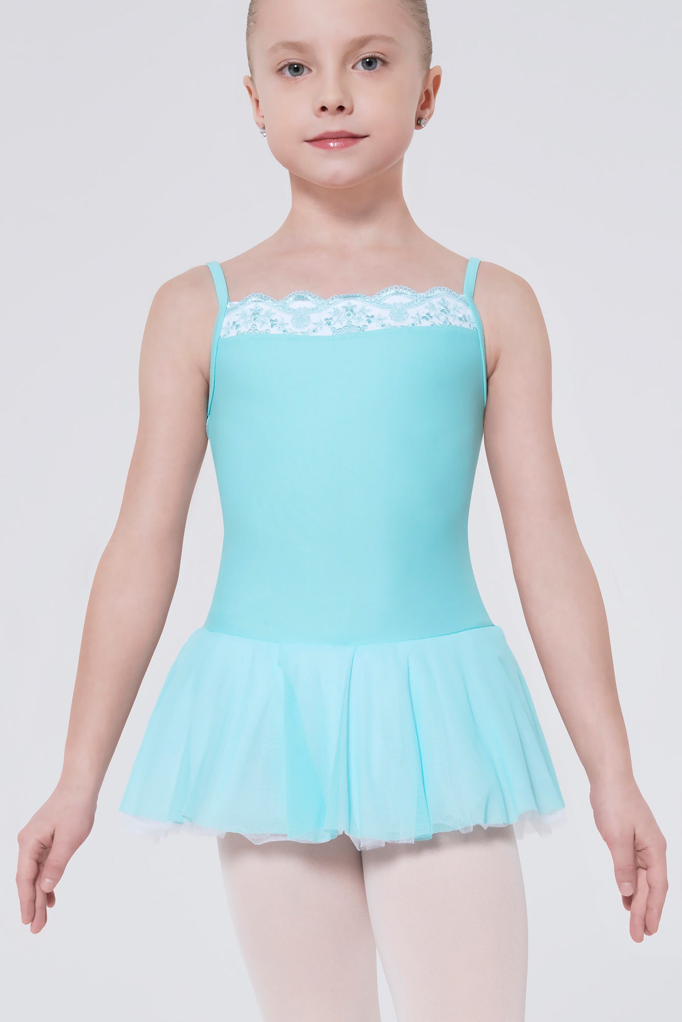 #couleur_pacific / white