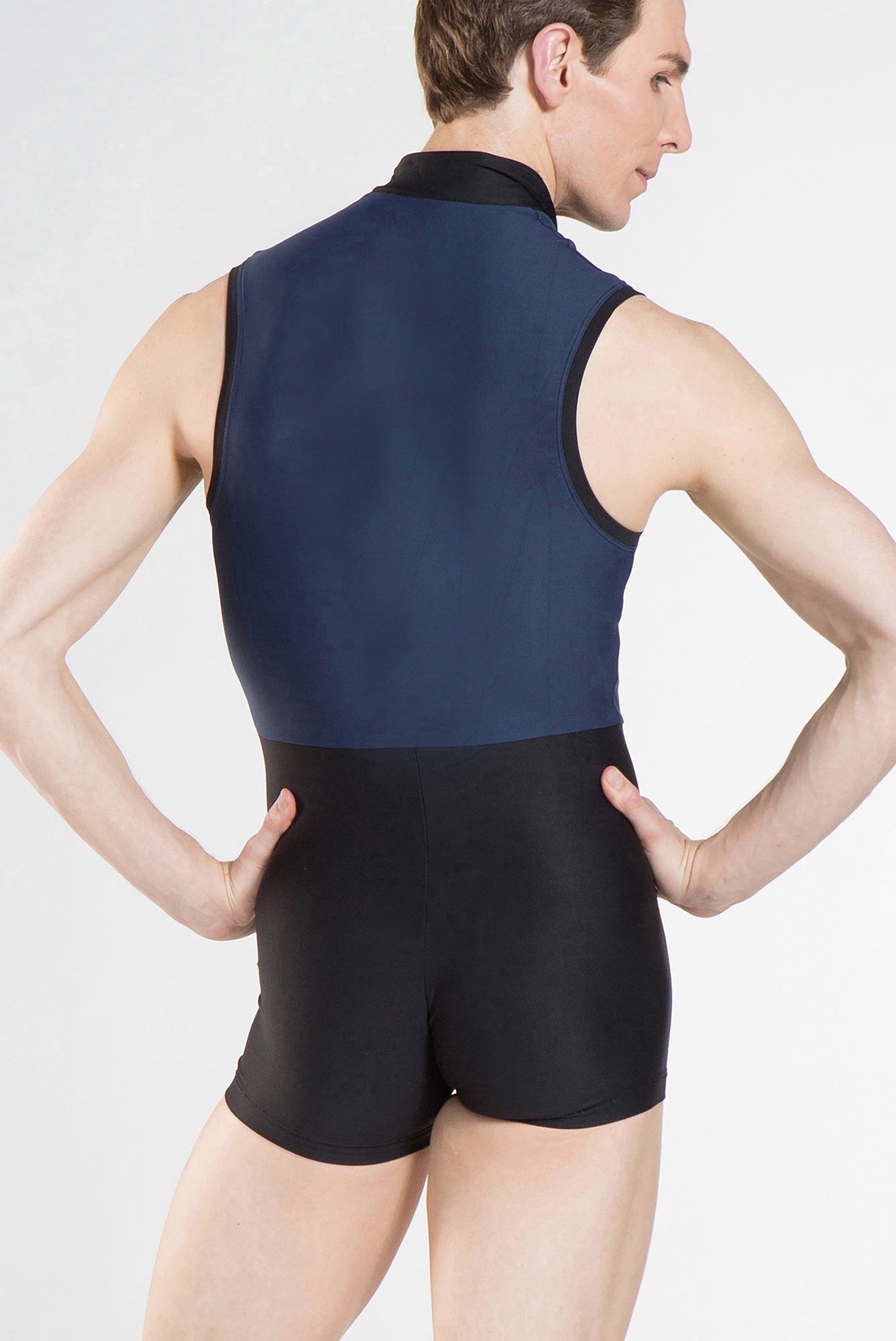 #couleur_navy / black